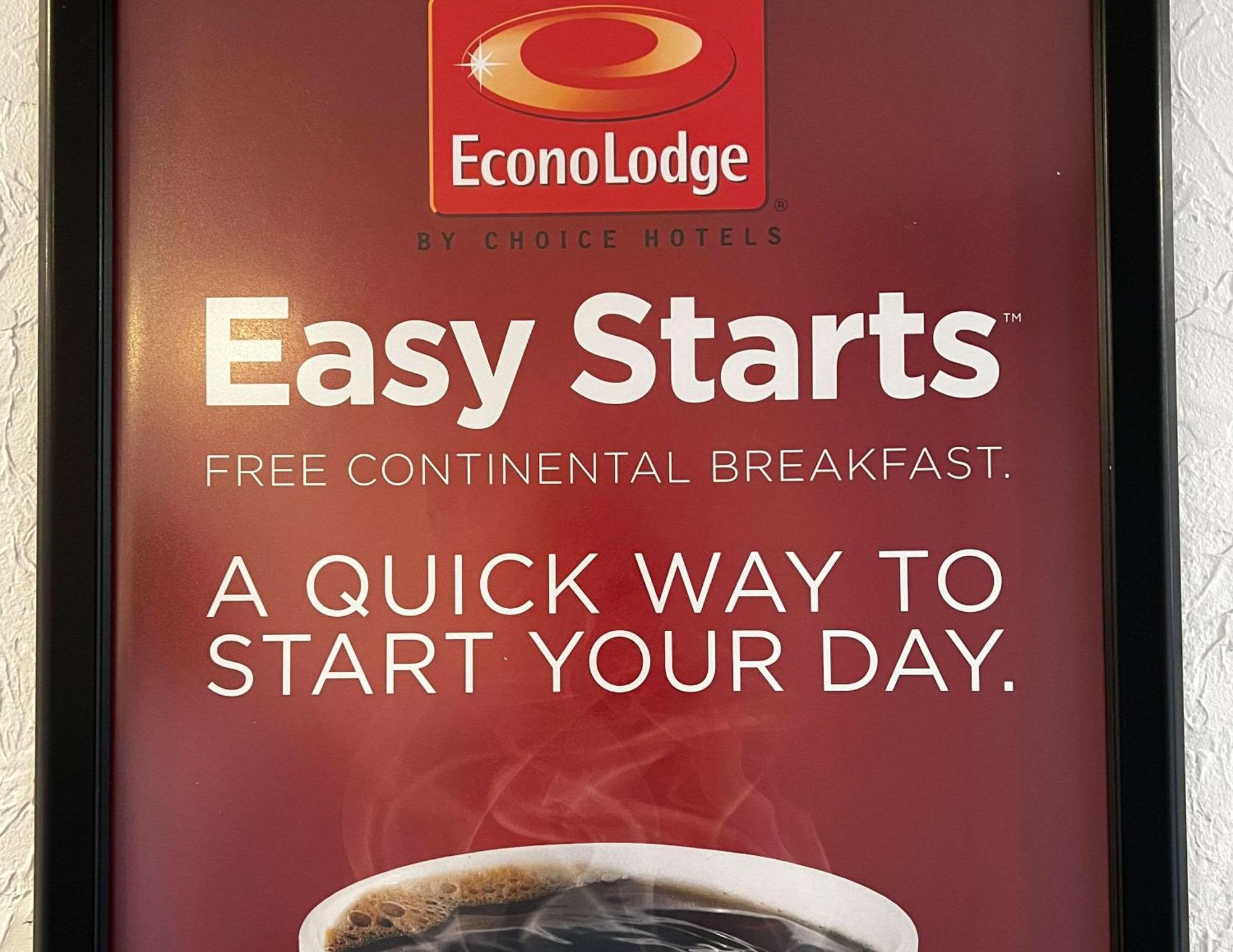 Econo Lodge Motel Village Calgary Bagian luar foto