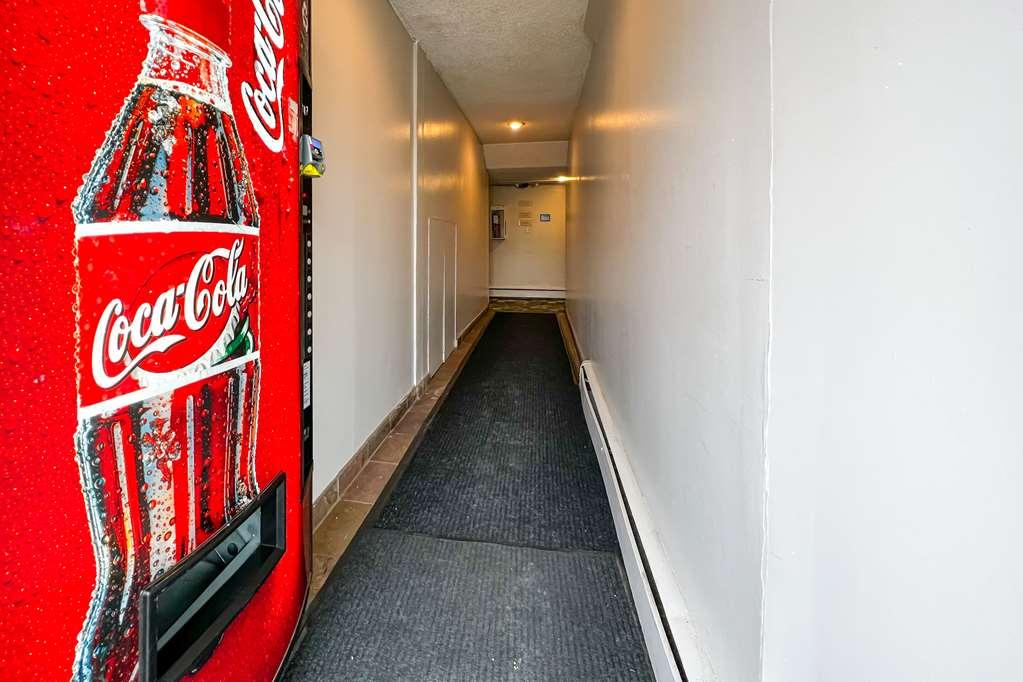 Econo Lodge Motel Village Calgary Fasilitas foto