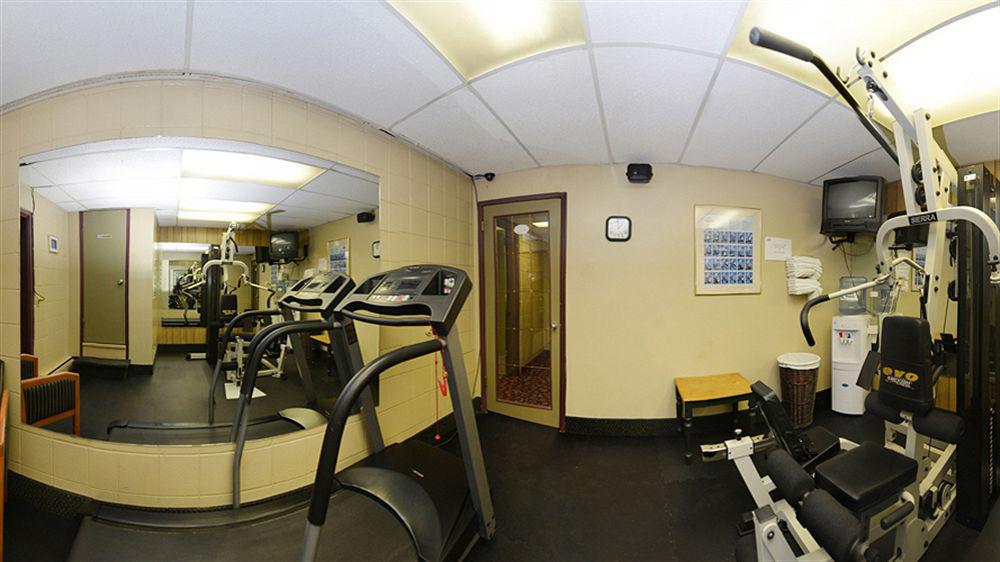 Econo Lodge Motel Village Calgary Bagian luar foto